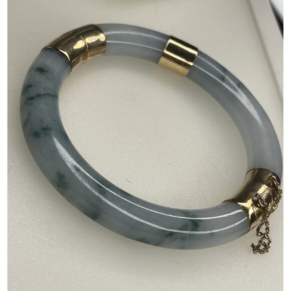 14K Gold Hinged Jadeite Bangle Bracelet 68 Grams With Safety Chain & Floral Engr - Picture 6 of 16